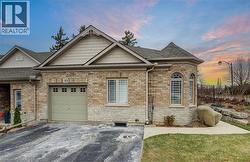 10 COBBLESTONE Drive Unit# 13 Paris, ON N3L 4G8