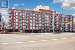 620 - 2495 DUNDAS STREET W Toronto, ON M6P 1X4