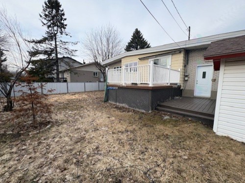 Face arrière - 7470 Rue Marisa, Brossard, QC - Outdoor