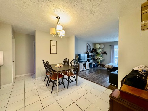 Salle à manger - 401-45 Rue Beauséjour, La Prairie, QC - Indoor Photo Showing Dining Room