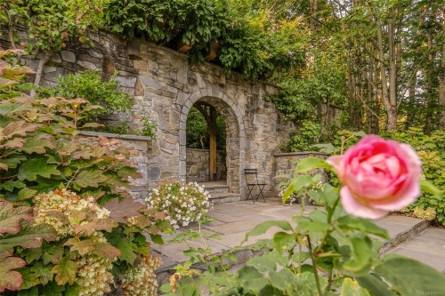 6552 North Rd, Duncan, BC 