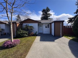 22-2197 Murrelet Dr Comox, BC V9M 3Y1