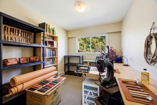 2768 Valleyview Drive, Kamloops, BC - Indoor Photo Showing Office