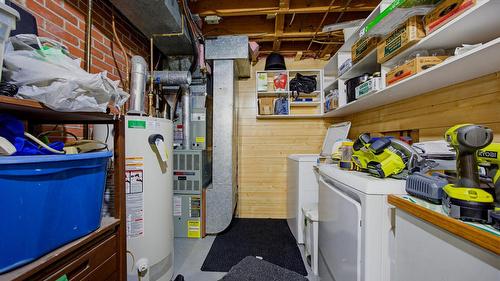 2768 Valleyview Drive, Kamloops, BC - Indoor Photo Showing Basement
