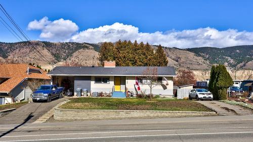 2768 VALLEYVIEW Drive  Kamloops, BC V2C 4E8