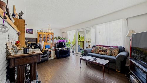 2768 Valleyview Drive, Kamloops, BC - Indoor