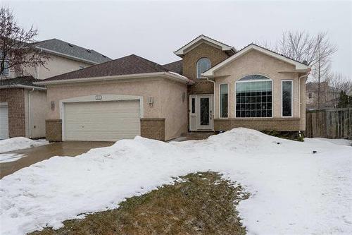 123 Georgetown DR  Winnipeg, MB R3Y 1V1