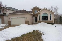 123 Georgetown DR  Winnipeg, MB R3Y 1V1