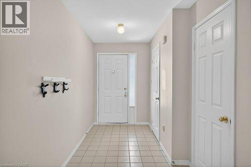 86 Rita Avenue, Hamilton, ON - Indoor Photo Showing Other Room