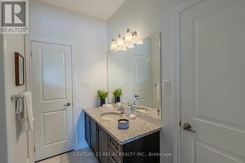 25 Elysian Fields Circle, Brampton, ON - Indoor Photo Showing Bathroom