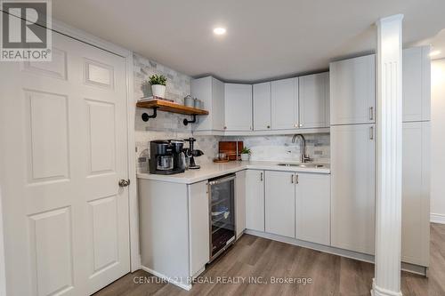25 Elysian Fields Circle, Brampton, ON - Indoor Photo Showing Kitchen