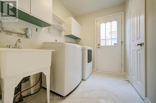 1111 Deer Run, Mississauga, ON - Indoor Photo Showing Laundry Room