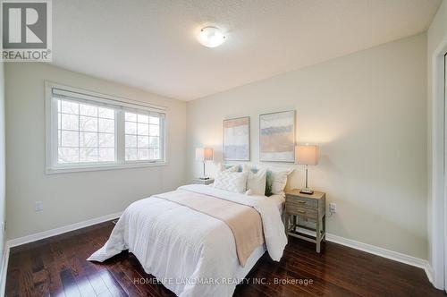 1111 Deer Run, Mississauga, ON - Indoor Photo Showing Bedroom