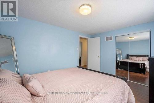 2764 Willowmore Way, Mississauga, ON - Indoor Photo Showing Bedroom