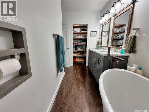 737 Sumner Street, Esterhazy, SK - Indoor