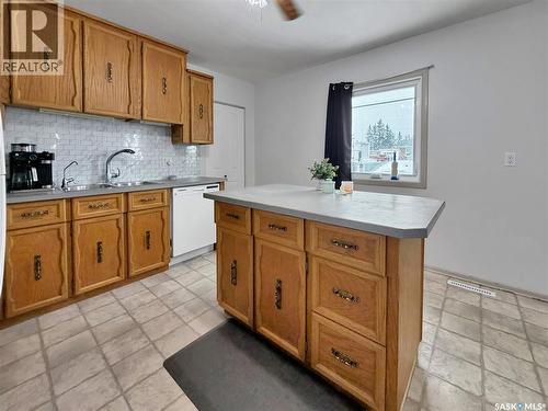 737 Sumner Street, Esterhazy, SK - Indoor Photo Showing Kitchen