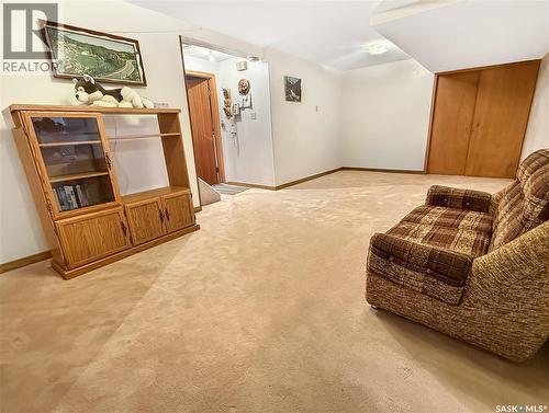 880 3Rd Avenue Ne, Swift Current, SK - Indoor Photo Showing Other Room