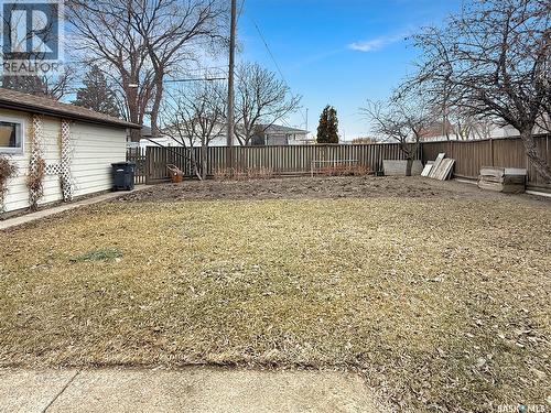 880 3Rd Avenue Ne, Swift Current, SK - Outdoor