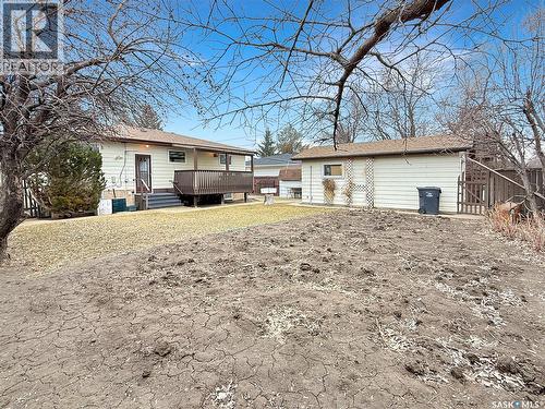 880 3Rd Avenue Ne, Swift Current, SK - Outdoor