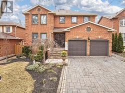 1882 FLINTLOCK COURT  Mississauga, ON L5L 3E1