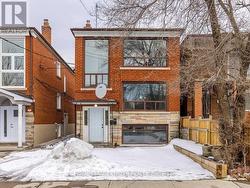 2 - 17 BAYLISS AVENUE Toronto, ON M6N 4P2