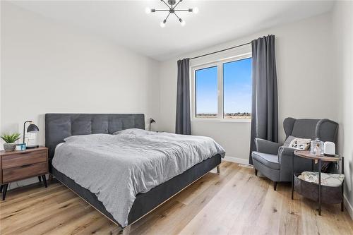 23 Murano Cove, Steinbach, MB - Indoor Photo Showing Bedroom
