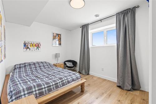 23 Murano Cove, Steinbach, MB - Indoor Photo Showing Bedroom