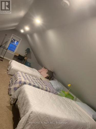 7 Rathgar Street, London East, ON - Indoor Photo Showing Bedroom