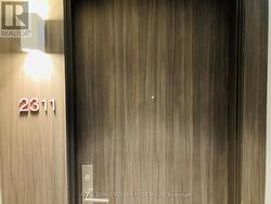 2311 - 185 ROEHAMPTON AVENUE  Toronto, ON M4P 1R4