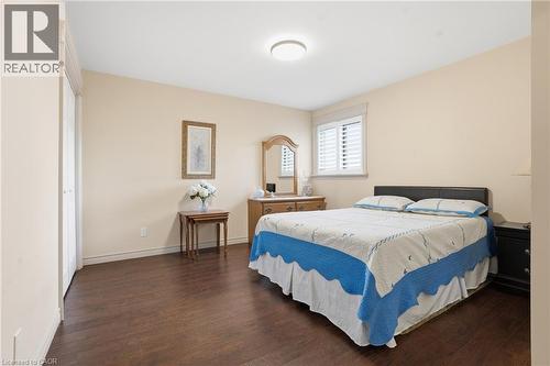 5 Arden Avenue, Hamilton, ON - Indoor Photo Showing Bedroom