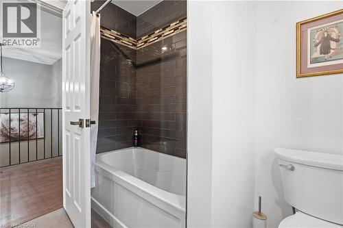 5 Arden Avenue, Hamilton, ON - Indoor Photo Showing Bathroom