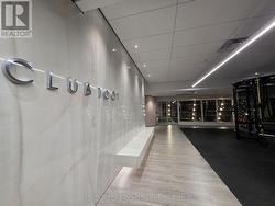 2513 - 1001 BAY STREET Toronto, ON M5S 3A6