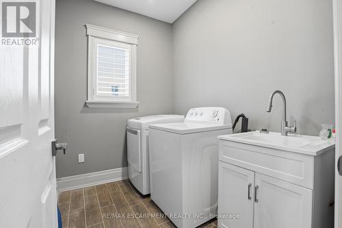 5 Arden Avenue, Hamilton, ON - Indoor Photo Showing Laundry Room