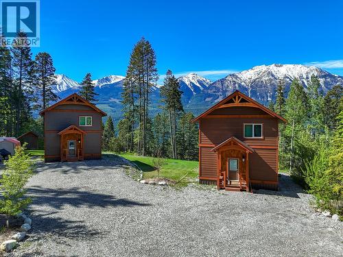 1360 Campbell Road  Golden, BC V0A 1H7