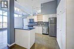 404 KING Street W Unit# 526  Kitchener, ON N2G 4Z9