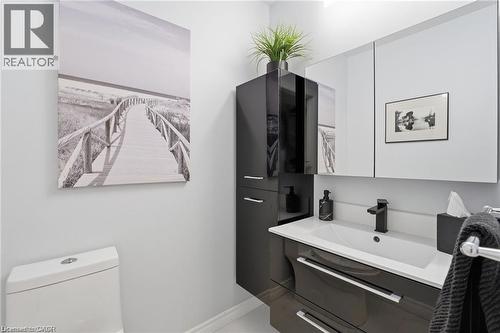 Bathroom with vanity and toilet - 668 Tomahawk Crescent, Ancaster, ON - Indoor Photo Showing Bathroom