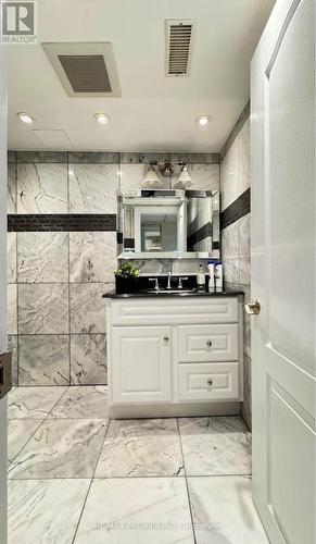 3551 Burningelm Crescent, Mississauga, ON - Indoor