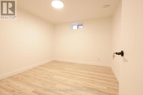 4326 Waterford Crescent, Mississauga, ON - Indoor Photo Showing Other Room