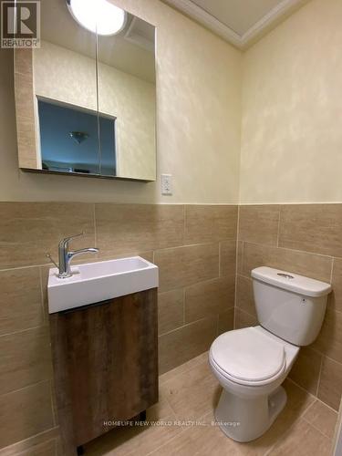 151 Chalfield Lane, Mississauga, ON - Indoor Photo Showing Bathroom