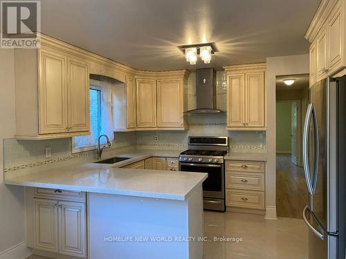 151 Chalfield Lane, Mississauga, ON - Indoor Photo Showing Kitchen