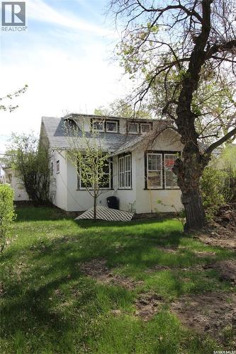 512 1st STREET W  Shaunavon, SK S0N 2M0