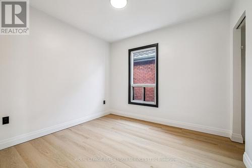 83 Barnesdale Avenue N, Hamilton, ON - Indoor Photo Showing Other Room