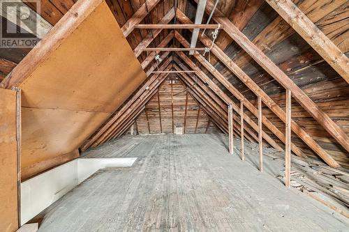 83 Barnesdale Avenue N, Hamilton, ON - Indoor Photo Showing Other Room