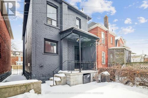 83 Barnesdale Avenue N, Hamilton, ON - Outdoor