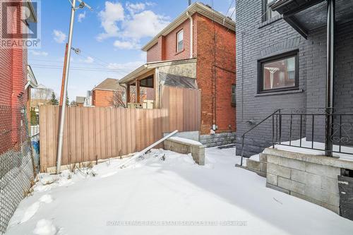 83 Barnesdale Avenue N, Hamilton, ON - Outdoor With Exterior