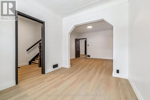 83 Barnesdale Avenue N, Hamilton, ON - Indoor Photo Showing Other Room