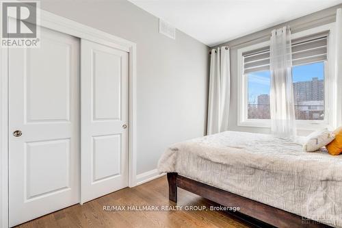 250 Richardson Avenue, Ottawa, ON - Indoor Photo Showing Bedroom