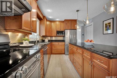 329 Clearwater Place, Saskatoon, SK - Indoor Photo Showing Kitchen With Stainless Steel Kitchen