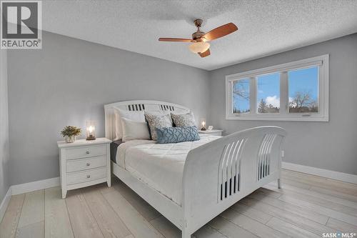 329 Clearwater Place, Saskatoon, SK - Indoor Photo Showing Bedroom