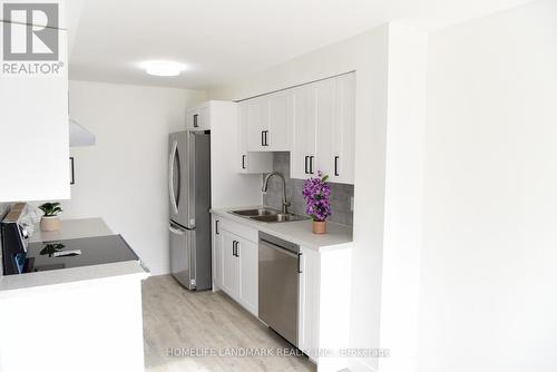 6 Silver Maple Crescent, Barrie, ON - Indoor Photo Showing Kitchen With Double Sink
